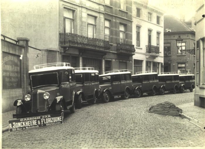 Plaatslagers (carrossiers) Jonckheere en Florizoone in de Molenbeekstraat, 1923 © Pierre Schacht